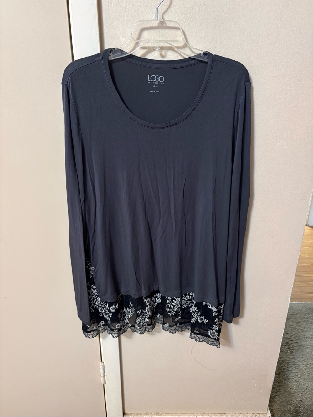 LOGO Gray Liquid Knit Lace Ruffled Hem (adjustable) sides Tunic Top Sz XL